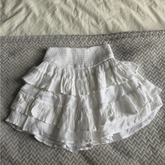 Hollister White Tiered Ruffle Mini Skirt - Picture 2 of 12